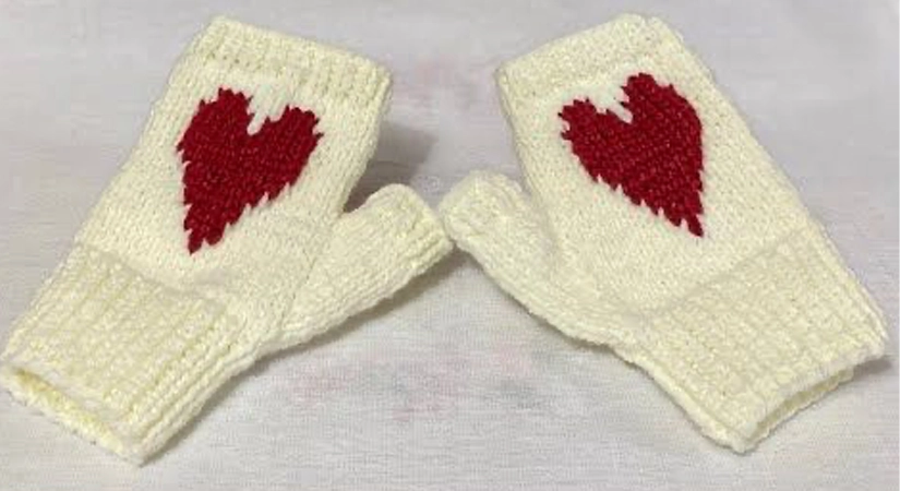 Hazır Örgü Gibi Duran Kalpli  Eldiven Nasıl Örülür?
